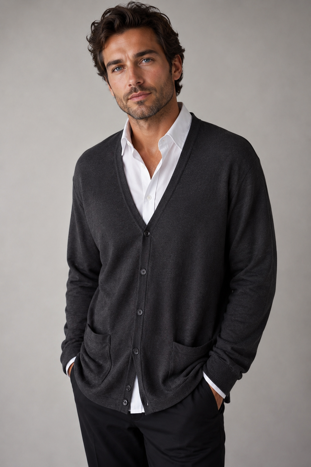 PURE MERINO V-NECK CARDIGAN WITH POCKETS