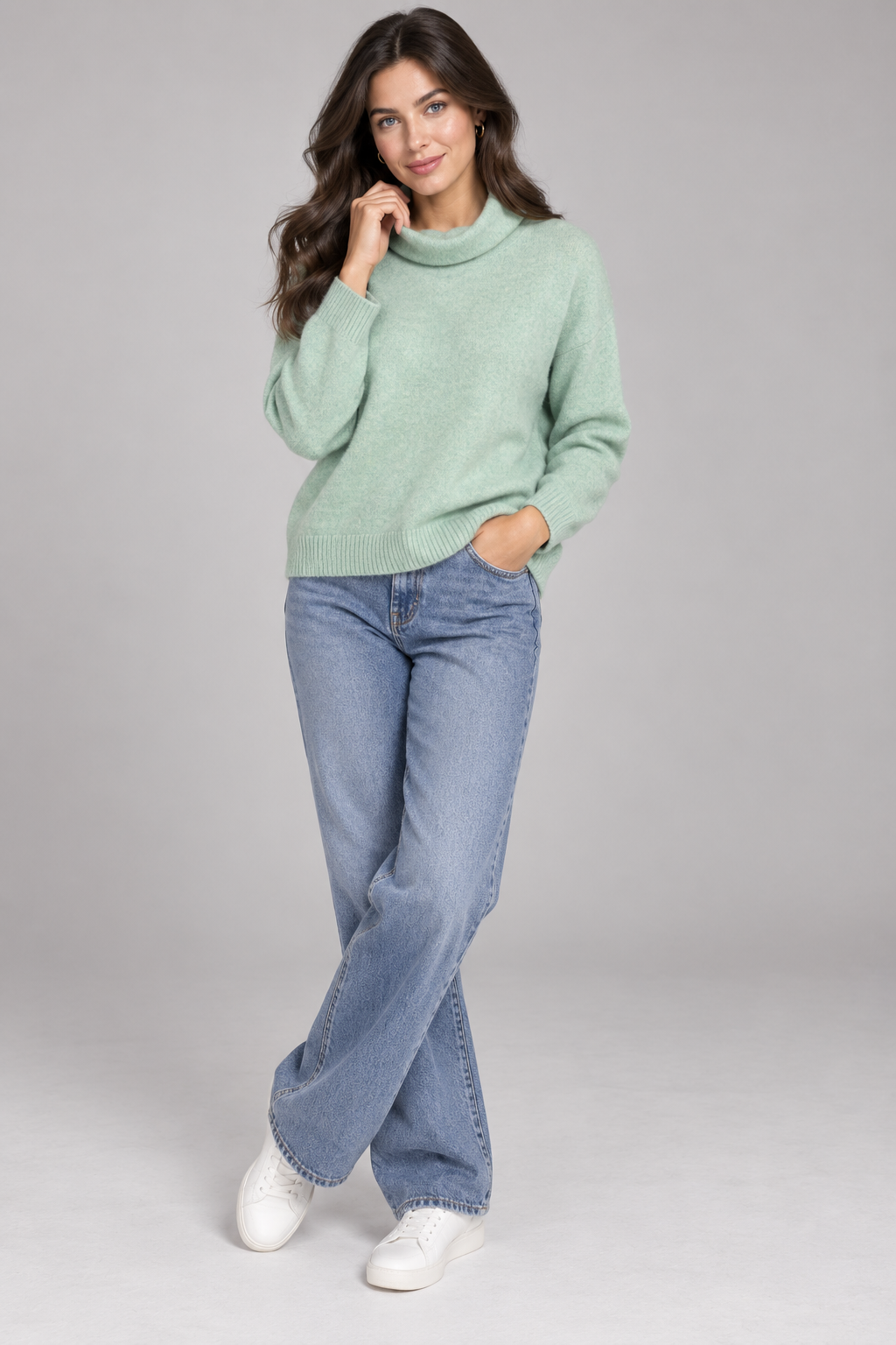 Bella - Relaxed Mock Neck