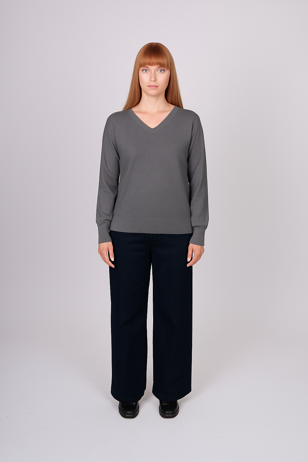 ESSENTIAL FASHION VEE NECK PULLOVER