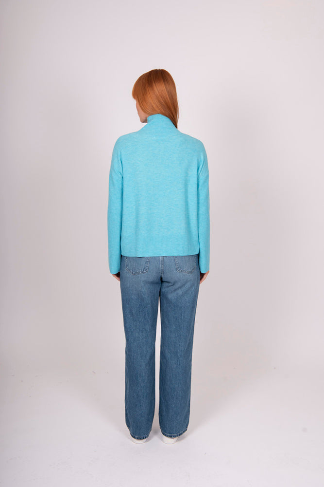 Cable Front Wide Sleeve Pullover