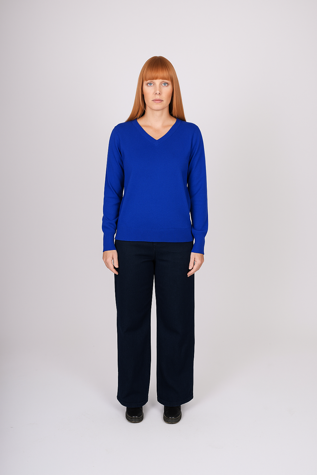 ESSENTIAL FASHION VEE NECK PULLOVER