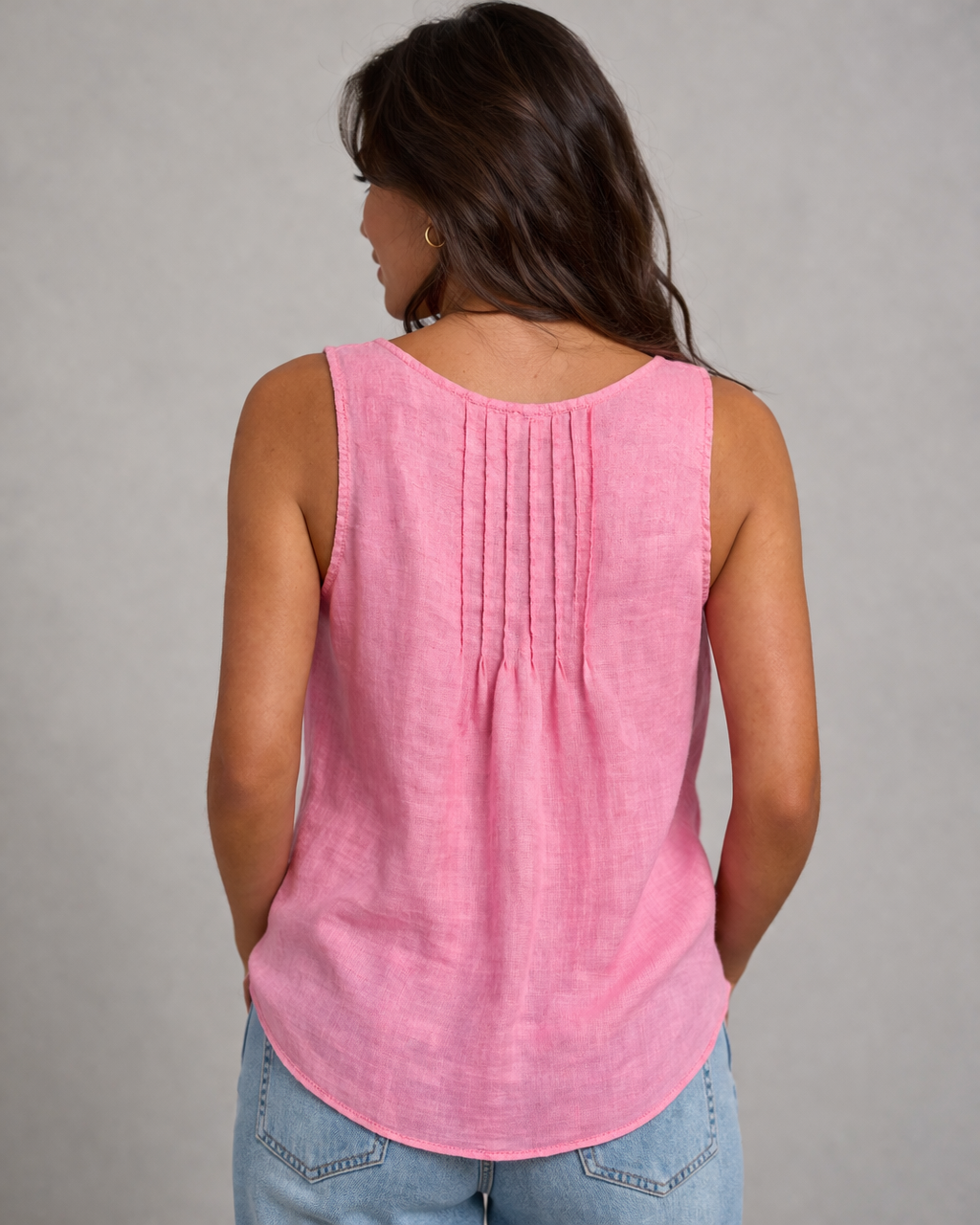 BELLA DAHL Sleeveless Pintuck V Neck Top - Rose Blush