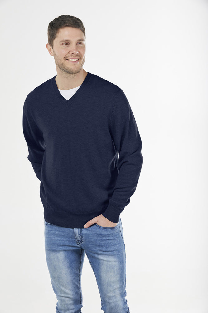 PURE MERINO WOOL FINE KNIT ESSENTIAL VEE PULLOVER BRIDGE & LORD