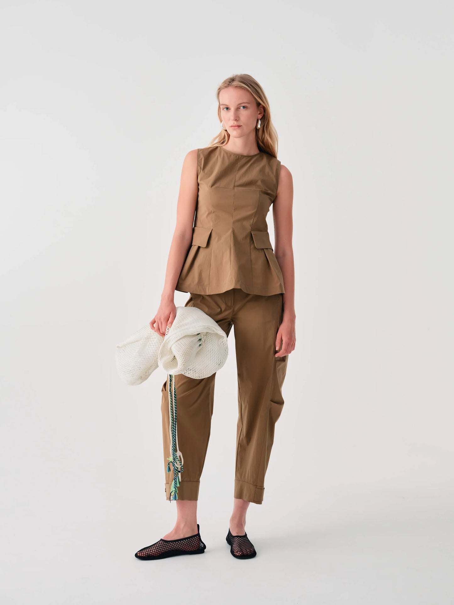 BEATRICE STRUCTURED SLEEVELESS TOP