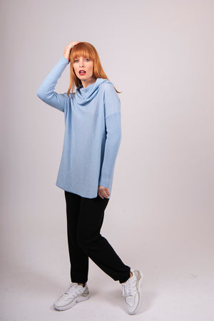 ESSENTIAL CURVED HEM COWL NECK PULLOVER