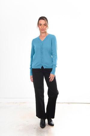 VEE PULLOVER WITH PLAIT