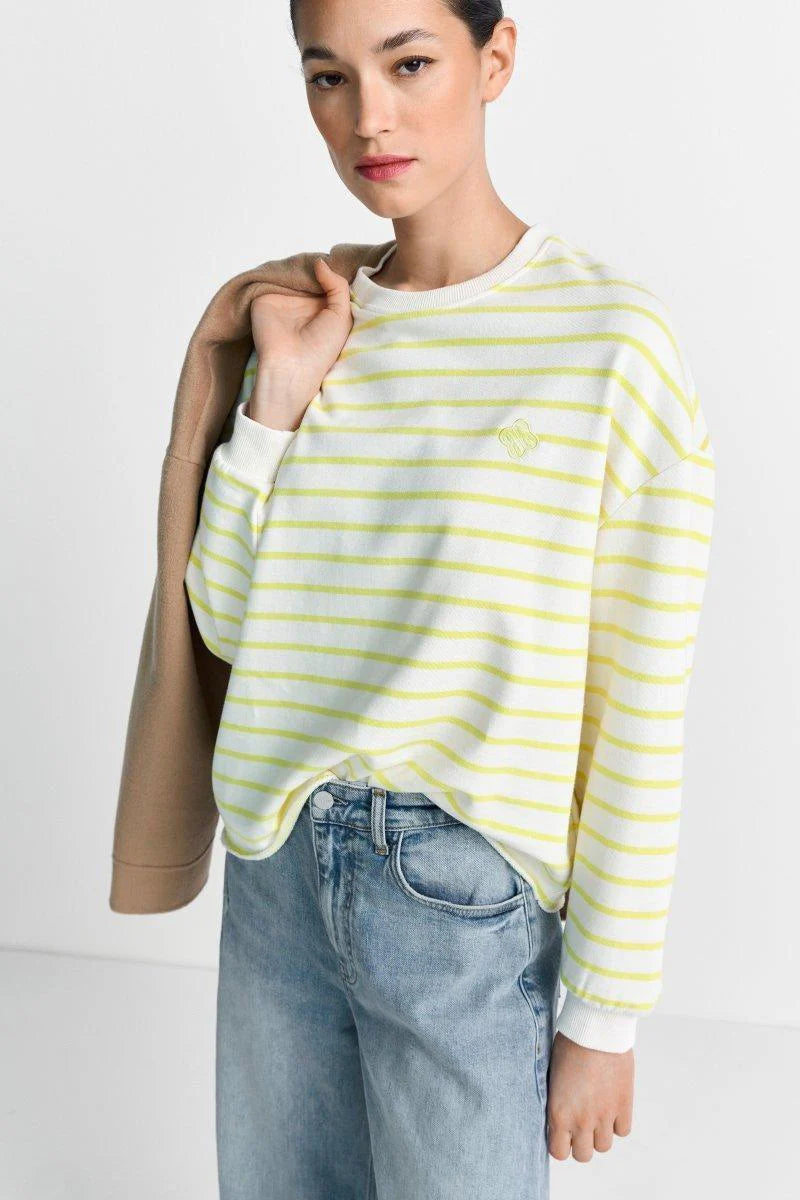 RICH & ROYAL STRIPPED CROPPED OVERSIZED SWEATER