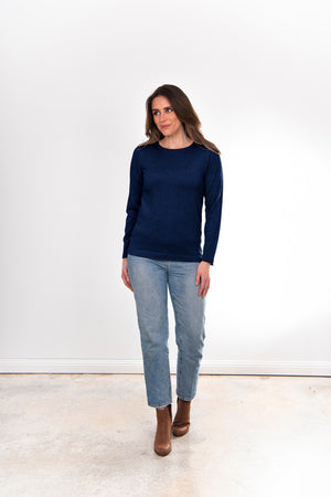 ESSENTIAL CREW NECK PULLOVER