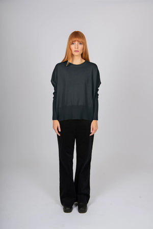 RELAXED WEDGED PULLOVER