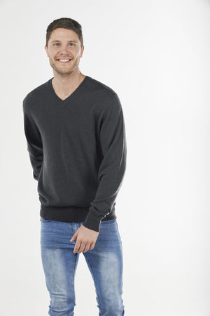 ESSENTIAL VEE PULLOVER BRIDGE AND LORD