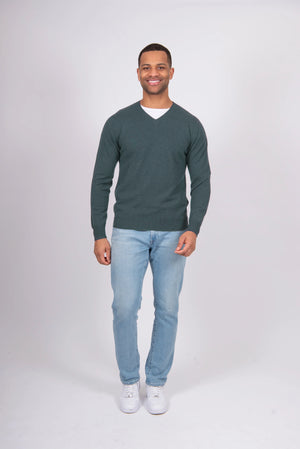 ESSENTIAL VEE NECK PULLOVER