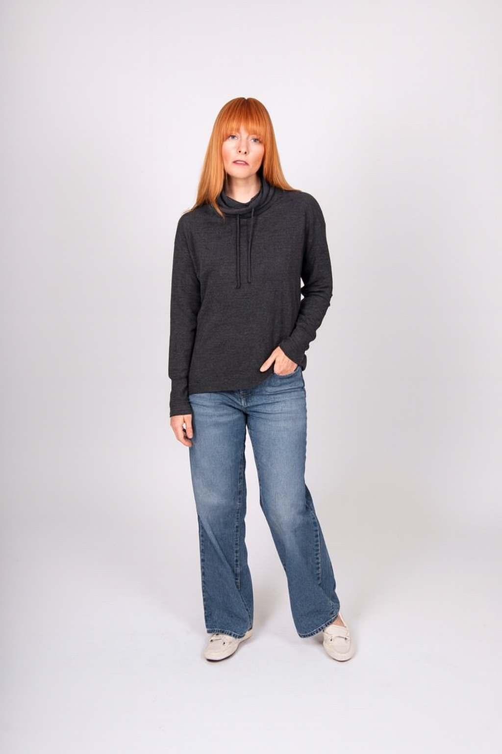 DRAWSTRING COLLAR RAGLAN PULLOVER