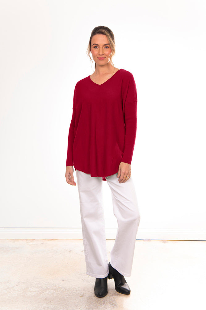 ESSENTIAL CURVED HEM VEE PULLOVER BRIDGE & LORD CASHMERE / MERINO