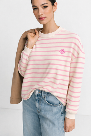 RICH & ROYAL STRIPPED CROPPED OVERSIZED SWEATER