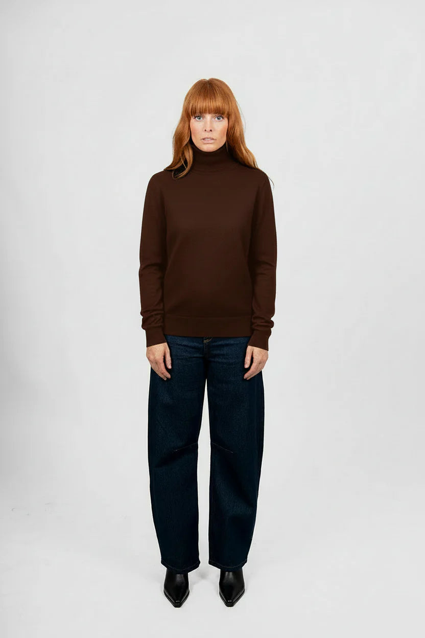 ESSENTIAL ROLL NECK PULLOVER