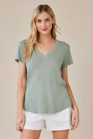 BELLA DAHL - V NECK SIDE SLIT TEE