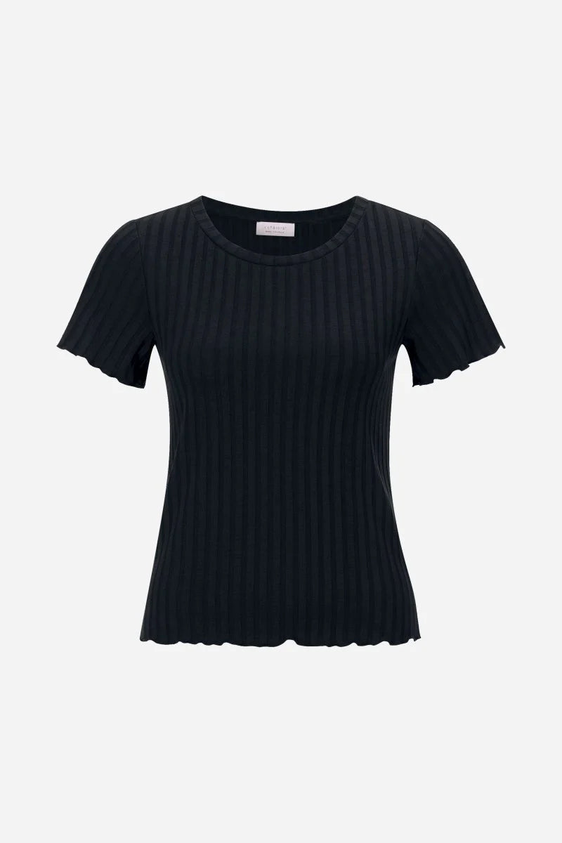 RICH & ROYAL FIGURE-HUGGING RIBBED SHIRT