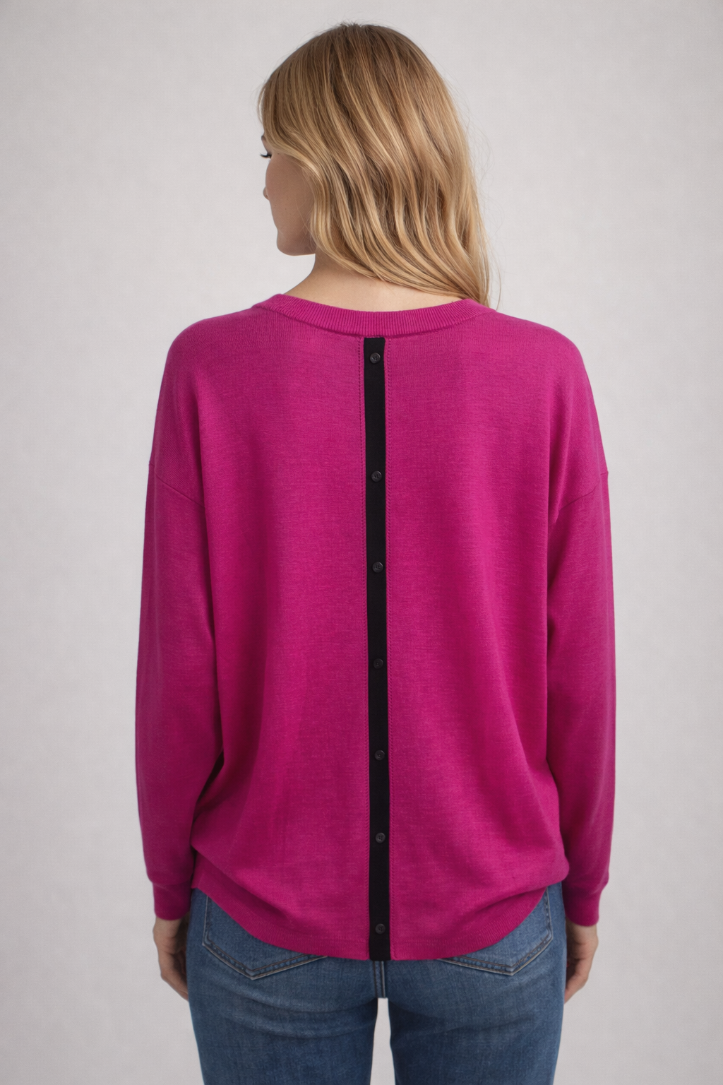 PURE WOOL CREW OVERSIZED PULLOVER WITH BUTTONS BACK