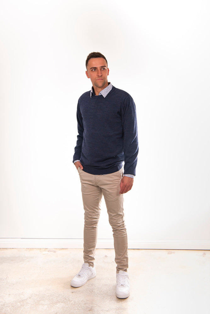 PURE MERINO FINE KNIT ESSENTIAL CREW PULLOVER BRIDGE & LORD