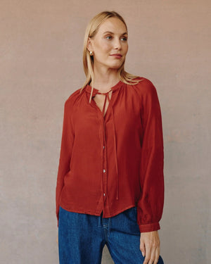BELLA DAHL FULL SLEEVE RAGLAN BUTTON DOWN