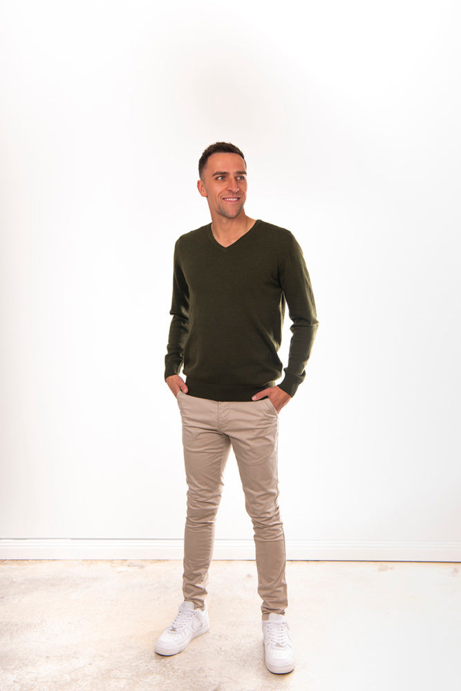 Fields classics Vee Neck Pullover with Rib Basque
