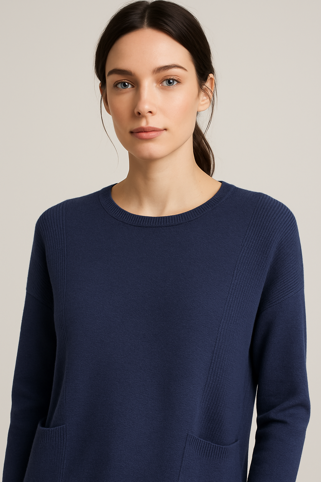 Crew neck with elbows patches and pockets fields