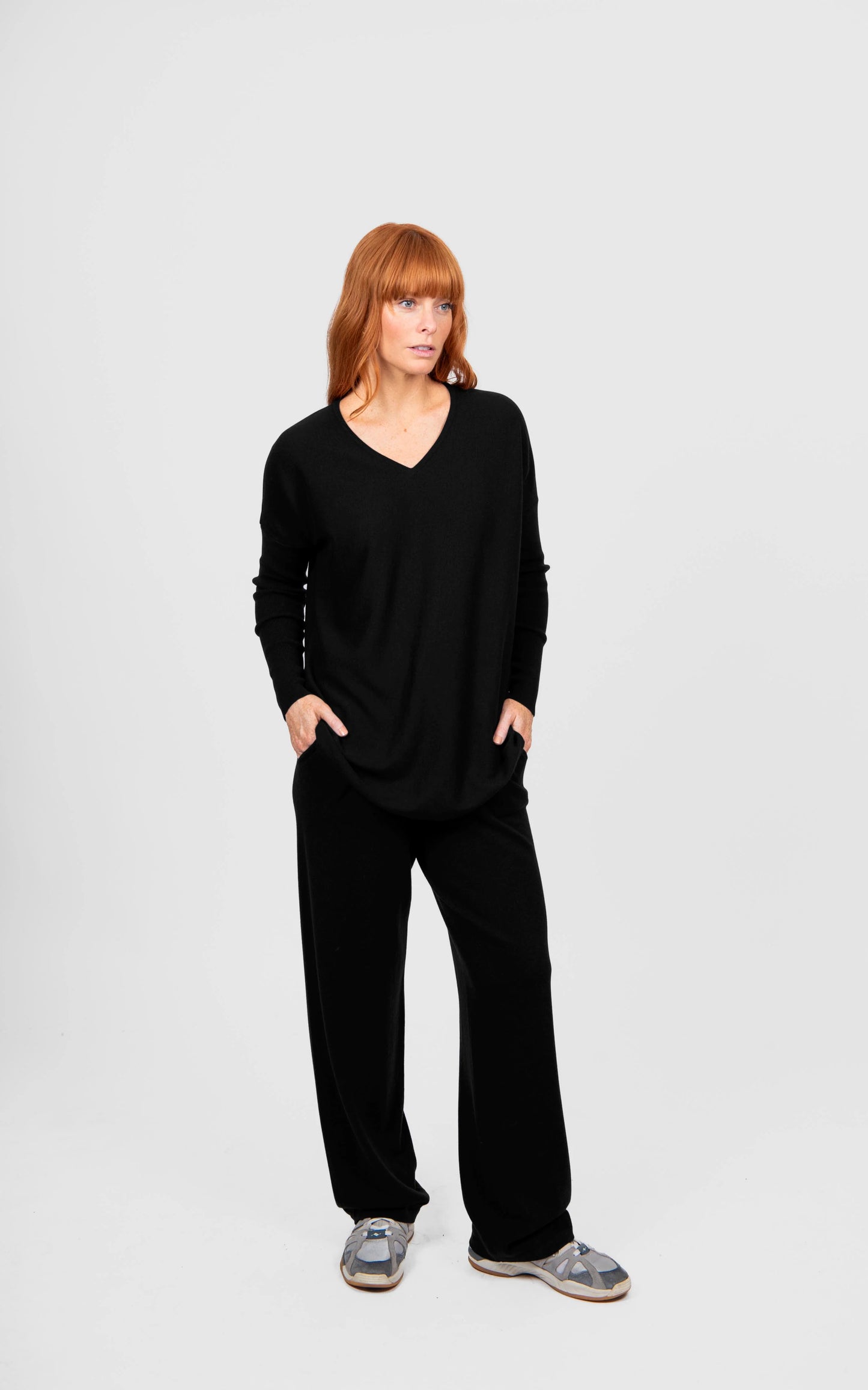 Bridge & Lord - Queen Vee Curved Hem Pullover