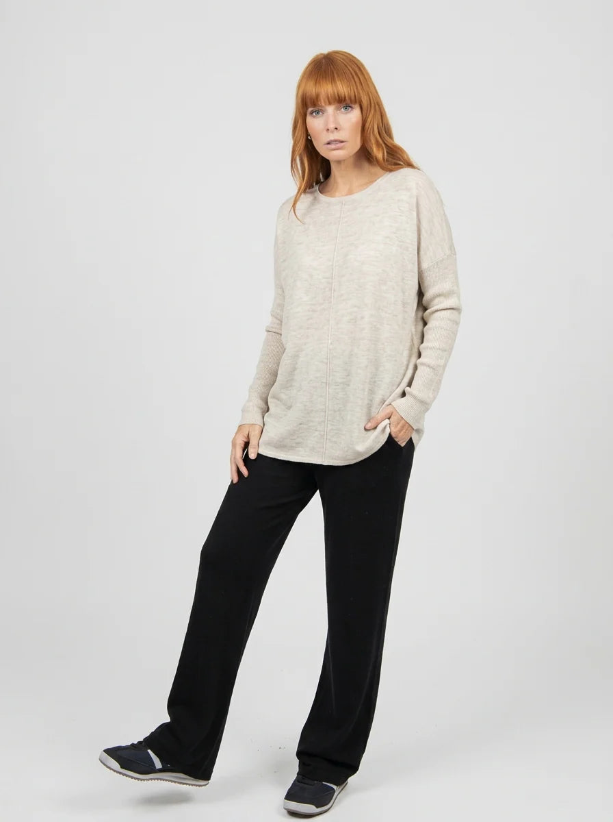 ESSENTIAL CURVED HEM CREW PULLOVER