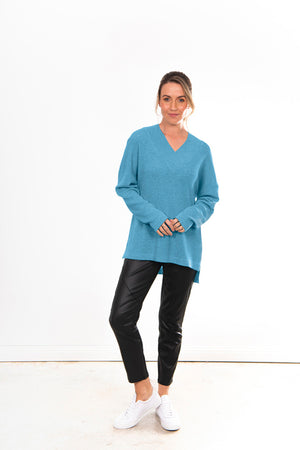 VEE NECK PULLOVER WITH OVERLAP NECK