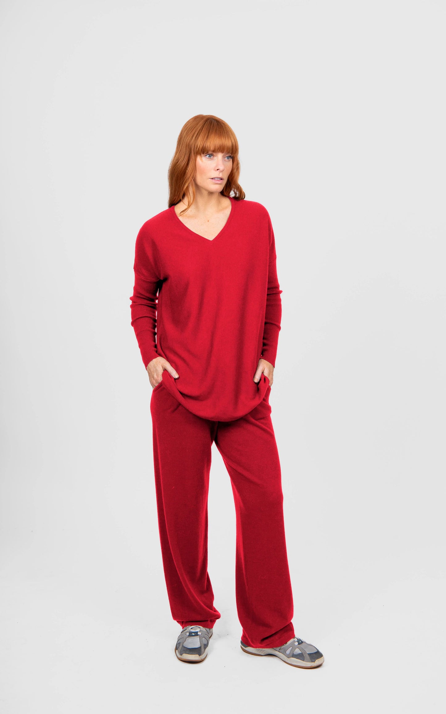 Bridge & Lord - Queen Vee Curved Hem Pullover