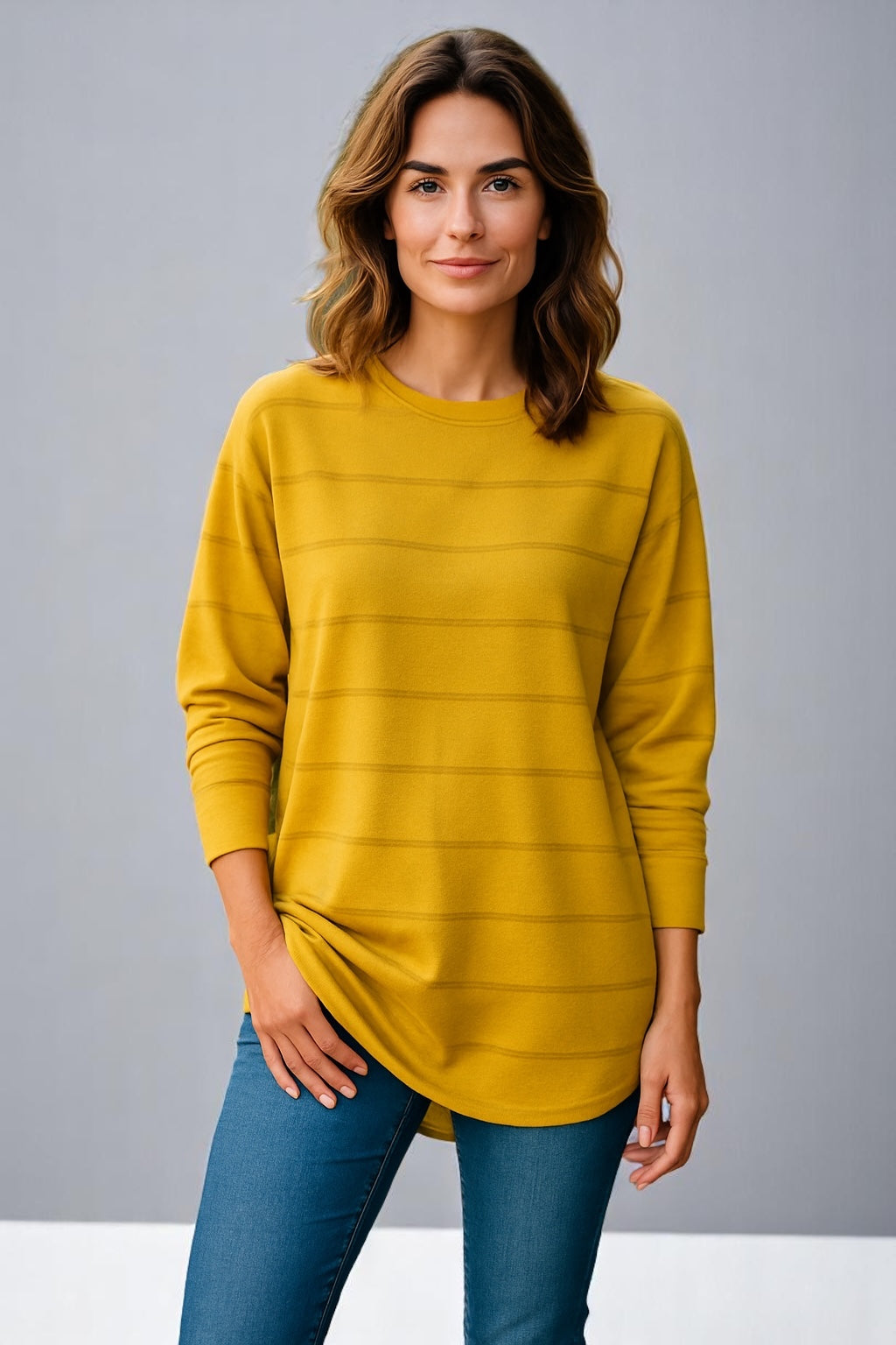 BELLA CURVE HEM CREW NECK WITH LINES PURE WOOL