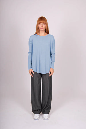 ESSENTIAL CURVED HEM CREW PULLOVER