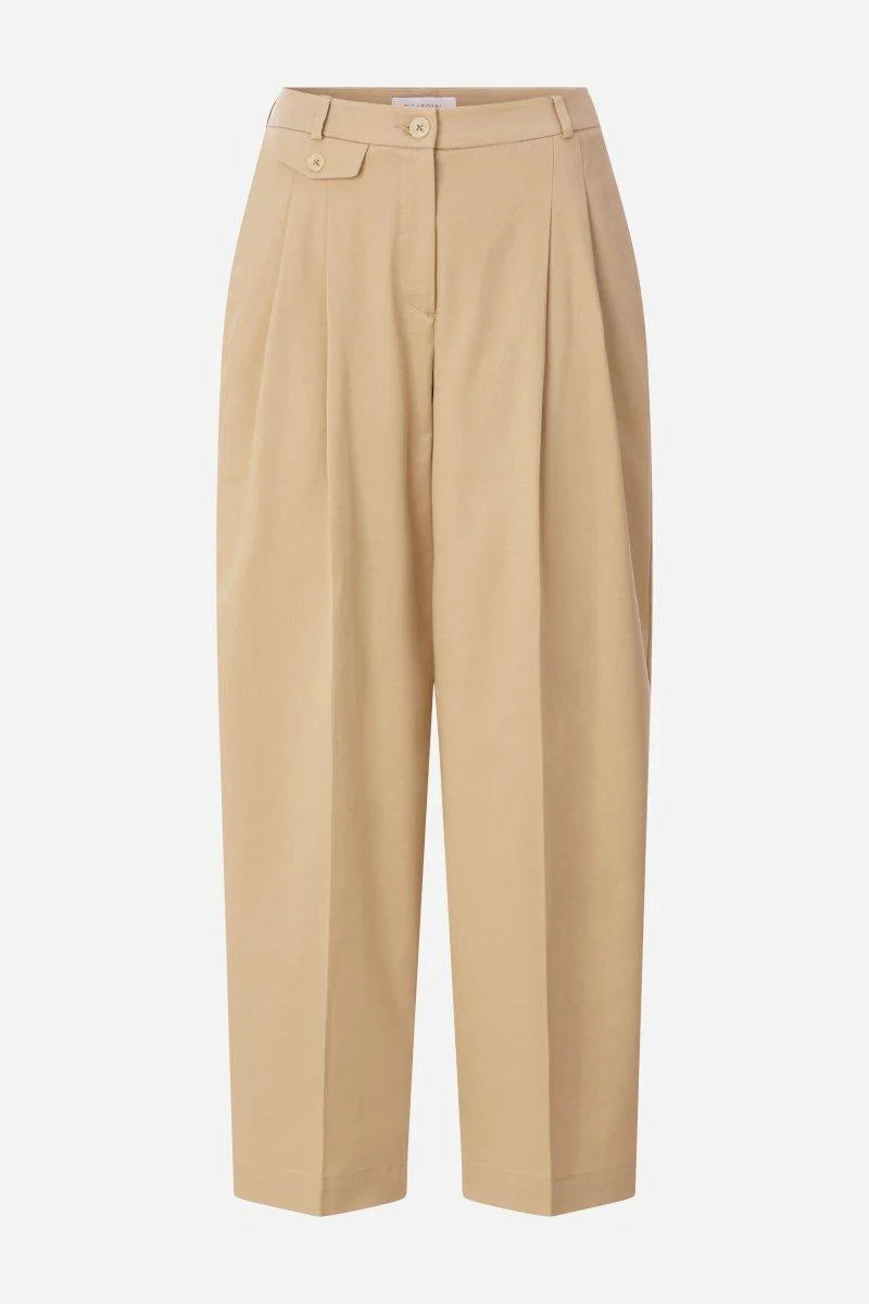 RICH & ROYAL HIGH-WAISTED PLEATED TROUSERS