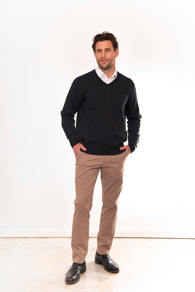 MERINO/ CASHMERE ESSENTIAL VEE NECK PULLOVER