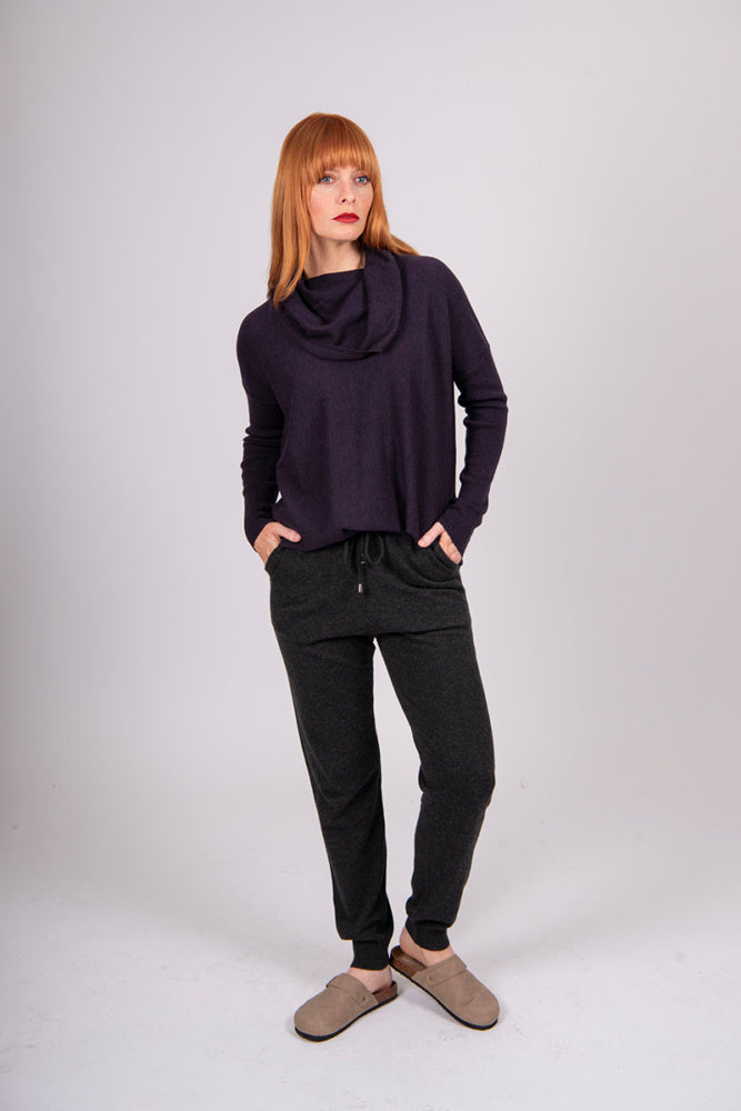 ESSENTIAL CURVED HEM COWL NECK PULLOVER