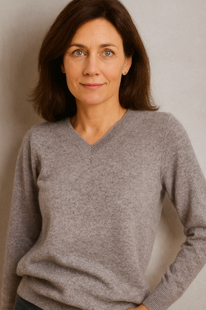 PURE CASHMERE V-NECK PULLOVER