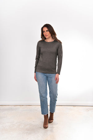 ESSENTIAL CREW NECK PULLOVER