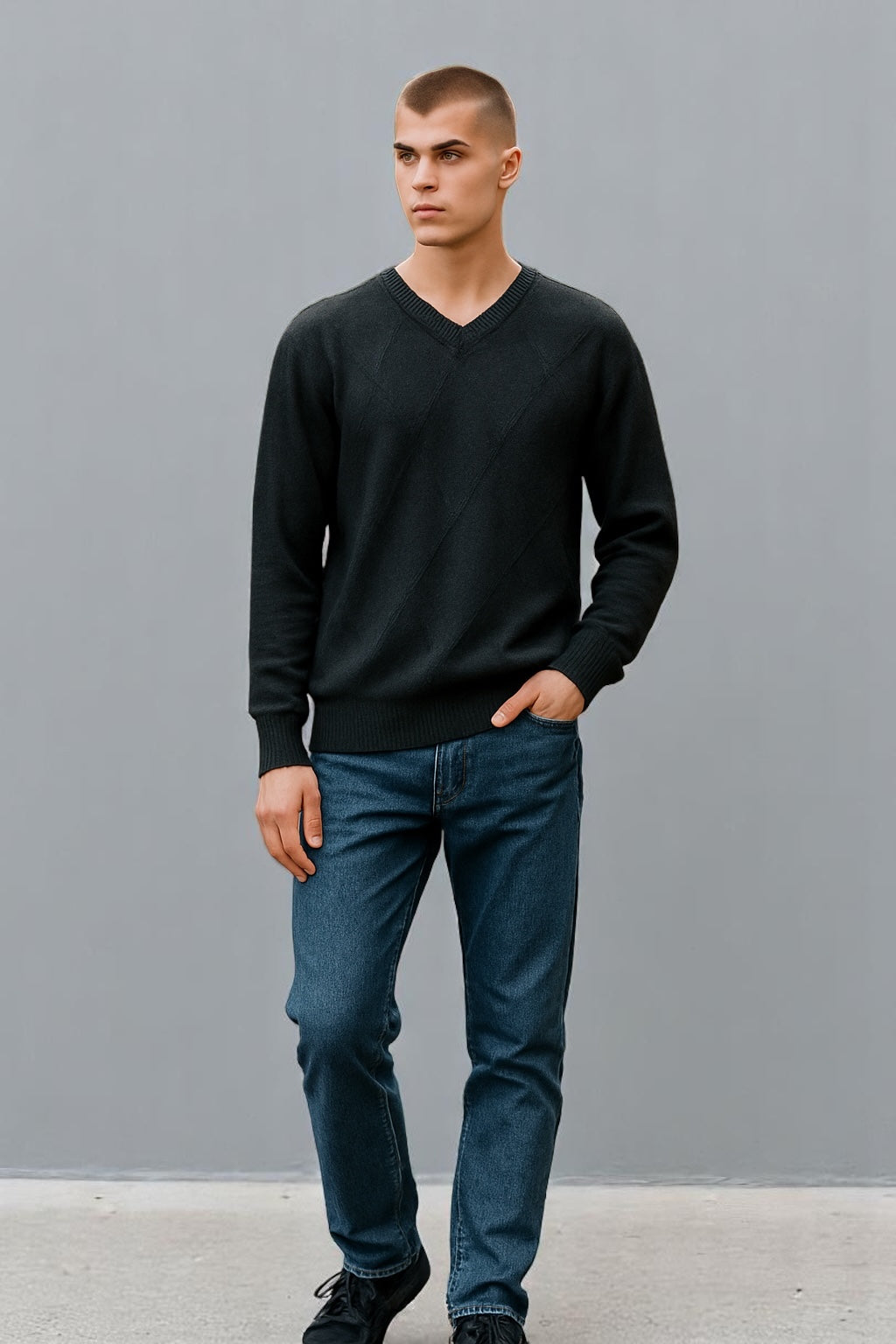 Fields Knitwear v neck Pure merino wool triangle