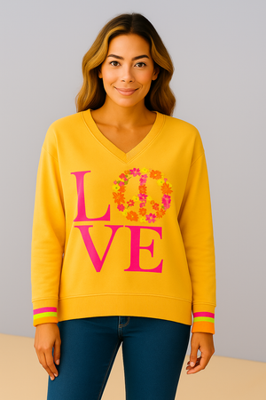 Miss Goodlife V- Neck love