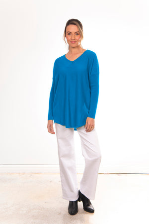 ESSENTIAL CURVED HEM VEE PULLOVER BRIDGE & LORD CASHMERE / MERINO