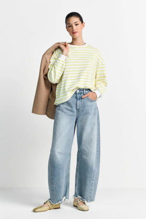 RICH & ROYAL STRIPPED CROPPED OVERSIZED SWEATER