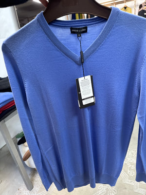 ESSENTIAL VEE PULLOVER BRIDGE AND LORD