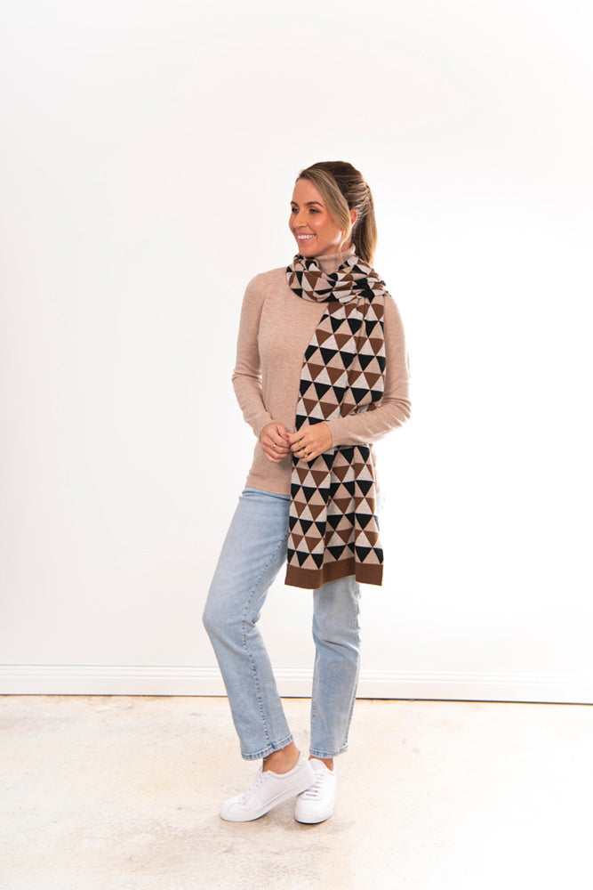 CASHMERE/MERINO TRIANGLE JACQUARD SCARF