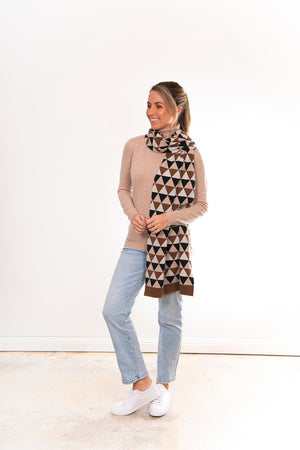 CASHMERE/MERINO TRIANGLE JACQUARD SCARF
