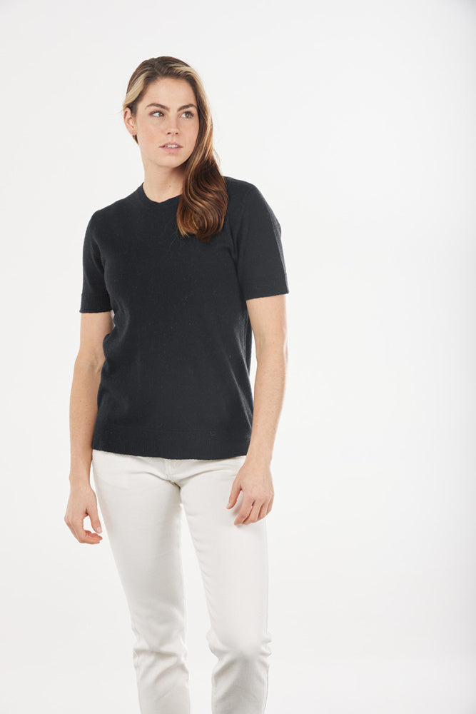 KNITTED CASUAL TOP