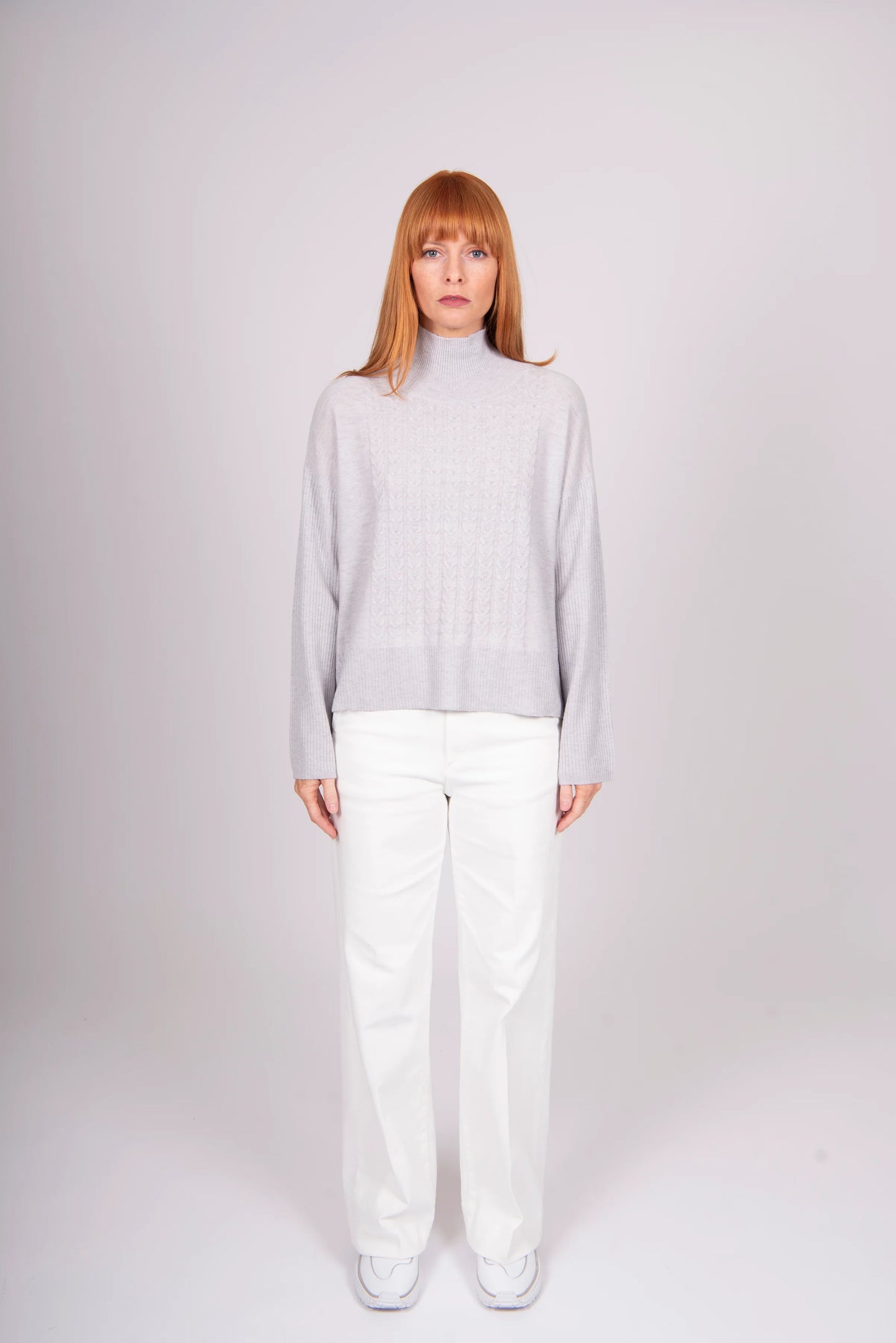Cable Front Wide Sleeve Pullover
