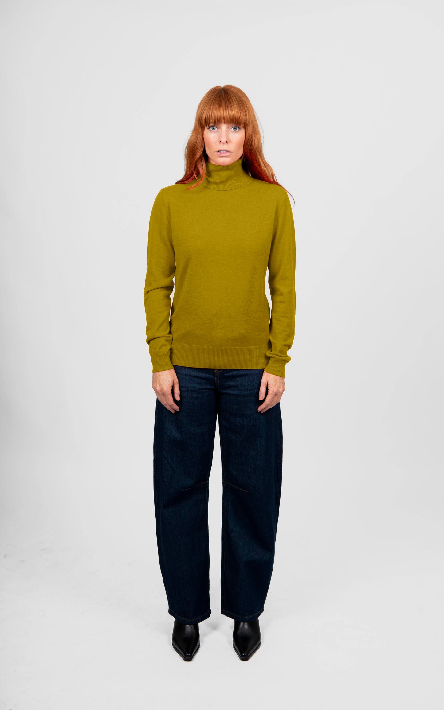 ESSENTIAL ROLL NECK PULLOVER
