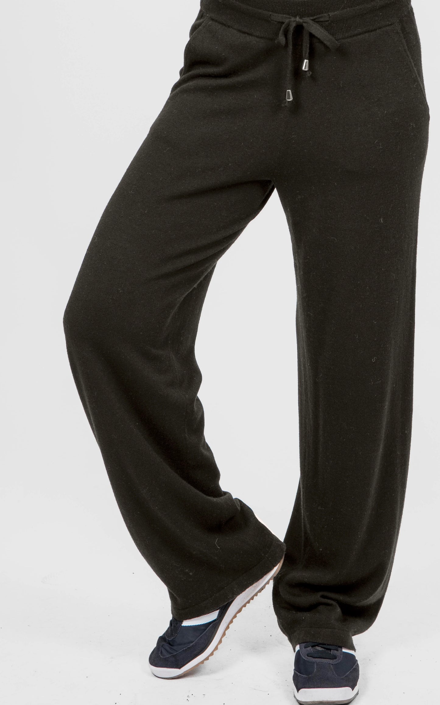 Bridge & Lord - Relaxed Wide Leg Pant W/Drawstring