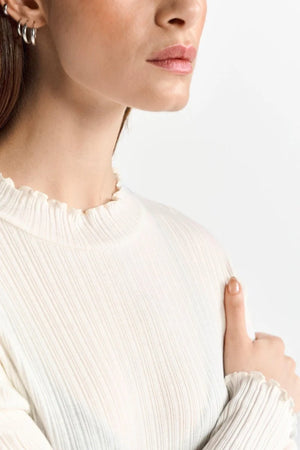 RICH & ROYAL RIBBED RUFFLED NECK LONG SLEEVE MADE IN PORTUGAL