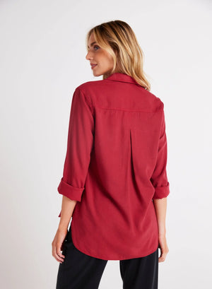 BELLA DAHL POCKET BOYFRIEND SHIRT
